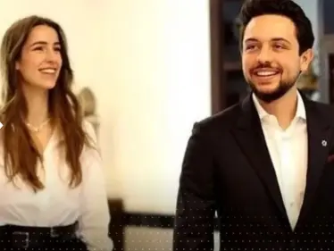بالفيديو|| ولي عهد الأردن يكشف كيف تعرف على خطيبته رجوة آل سيف - وكالة ستيب نيوز