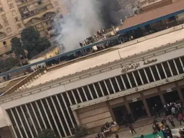 حريق هائل في محطة قطار الزقازيق في مصر - وكالة ستيب نيوز