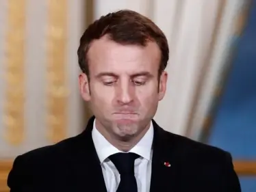 تقف خلفه دولة عربية.. ماكرون يدعو مجلس الدفاع لاجتماعٍ عاجل لبحث تجسس إسرائيلي 