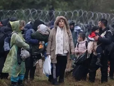 العراق يتحرك ويرسل طائرات لحل أزمة اللاجئين بين بيلاروسيا وبولندا - وكالة ستيب نيوز