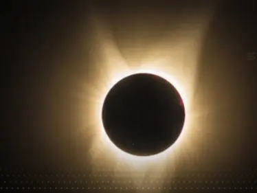 منطقتان ستشهدان في 20 أبريل نوعاً نادراً من الأحداث الفلكية يُسمى "الكسوف الشمسي الهجين" - وكالة ستيب نيوز