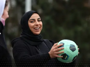 رغم توصيات الفيفا.. قرار فرنسي "مثير للجدل" حول كرة القدم النسائية للمسلمات - وكالة ستيب نيوز