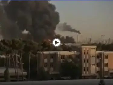 بالفيديو || حريق هائل يمتد في مصفاة طهران ومسؤول يكشف عن السبب - وكالة ستيب نيوز