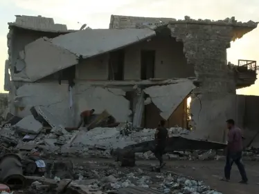 مباني حلب الشرقية تنهار ومسؤولو المدينة " أُذن من طين وأُذن من عجين" - وكالة ستيب نيوز