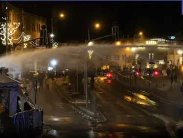 بالفيديو|| أكثر من 100 جريح في مواجهات ليلية بين الشرطة الإسرائيلية ومتظاهرين فلسطينيين بالقدس - وكالة ستيب نيوز