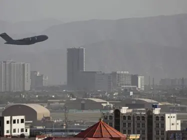 واشنطن تّحذّر من تهديدٍ "محدد وموثوق" قرب مطار كابول - وكالة ستيب نيوز