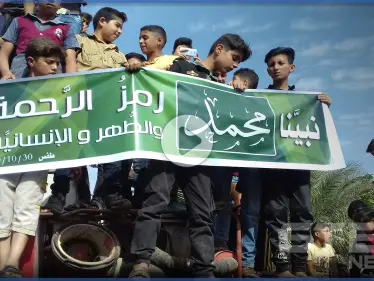 وقفة احتجاجية في مدينة طفس غربي درعا نصرة للرسول وللتنديد بالتصريحات الفرنسية الأخيرة - وكالة ستيب نيوز