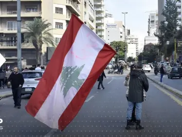 أول دولة غربية تحذر رعاياها في لبنان بعد إطلاق صواريخ تجاه إسرائيل.. وبيروت تفتح تحقيقاً - وكالة ستيب نيوز