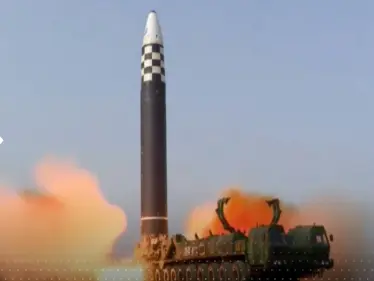 بالفيديو || صاروخ كوري شمالي يثير قلق العالم.. أسرع من الصوت ويصل أمريكا - وكالة ستيب نيوز