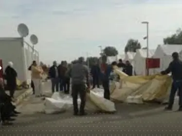 بهدف إعادة اللاجئين.. دولة تطالب الاتحاد الأوروبي بإنهاء وضع سوريا 