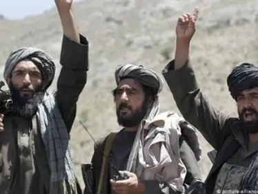 حركة طالبان تعلن سقوط 4 عواصم ولايات بيدها وسط معارك استنزاف دامية بعدة مناطق - وكالة ستيب نيوز