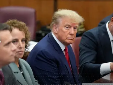 بعد نفيه التهم الموجهة إليه.. محكمة مانهاتن بنيويورك تفرج عن ترامب على ذمة القضية - وكالة ستيب نيوز