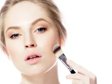 افضل ماركة مكياج ثابت لجميع أنواع البشرة لعام 2020 مع المتوفرة بالأسواق العربية - وكالة ستيب نيوز