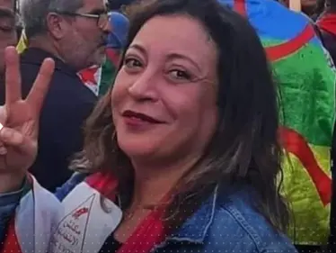 الناشطة أميرة بوراوي تشعل أزمة بين فرنسا والجزائر بعد قصة هروب "غامضة" - وكالة ستيب نيوز