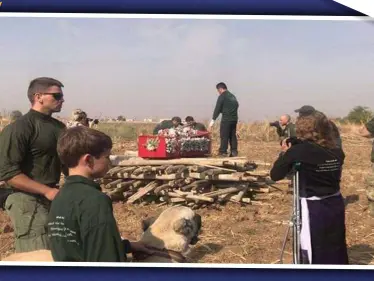 منظمة طبية تحرق جثمان أحد أعضاءها الذي قضى بقصف تركي في سوريا - وكالة ستيب نيوز