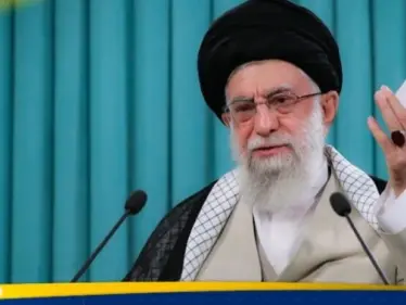 خامنئي يرد على مسؤول إسرائيلي: نعرف عنكم كل شيء - وكالة ستيب نيوز