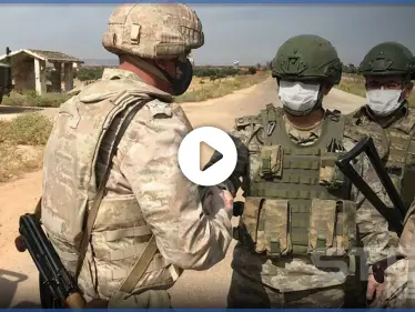 بالفيديو|| القوات الروسية في سوريا تتدرب مع الأتراك بإدلب.. والأولى تتفاخر بنجاة مدرعة من استهداف - وكالة ستيب نيوز