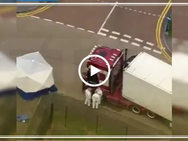 شاهد بالفيديو | العثور على 39 جثة لمهاجرين داخل شاحنة في بريطانيا - وكالة ستيب نيوز