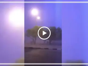 عاصفة رعدية عنيفة تضرب سلطنة عمان والمواطنون يشبهونها بيوم القيامة (فيديو) - وكالة ستيب نيوز