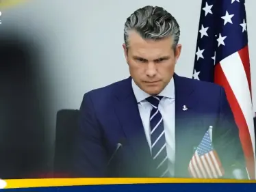 شاهد بالصور|| إصابة طائرة تقل وزير الحرب الأمريكي على ارتفاع 11 ألف قدم - وكالة ستيب نيوز