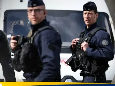 قتيل و3 جرحى بحادثة طعن في فرنسا ورئيس الوزراء يتحرك (فيديو) - وكالة ستيب نيوز