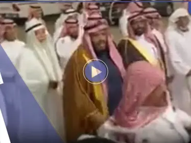 بالفيديو|| شاب يصفع رجل مسن ويسقطه أرضاً في السعودية والسلطات تتحرك - وكالة ستيب نيوز