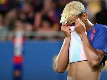 قلق في برشلونة.. إصابة لامين يامال تهدد مسيرته بخطر 