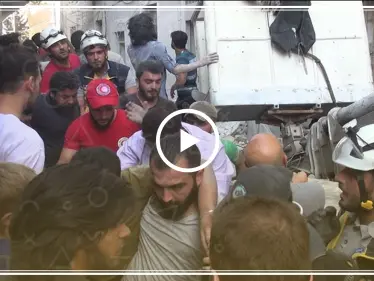 مشاهد من القصف على مدينة أريحا جنوبي إدلب أسفر عن قتلى وجرحى مدنيين (فيديو) - وكالة ستيب نيوز