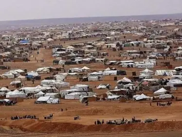 خاص || إغلاق أكبر أفران مخيم الركبان بسبب الحصار، ووجهاء المخيم يحاولون التفاوض مع الروس!! - وكالة ستيب نيوز