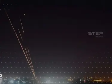 بالفيديو|| القبة الحديدية تعترض قذيفة صاروخية أطلقت من قطاع غزة نحو إسرائيل - وكالة ستيب نيوز