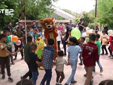 حفل ترفيهي لأكثر من 100 طفل يتيم في مدينة دركوش بريف إدلب - وكالة ستيب نيوز