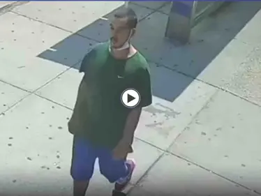 بالفيديو|| هشم وجهها لأنها آسيوية.. شاب أمريكي يعتدي على امرأة مسنة والسلطات تتدخل - وكالة ستيب نيوز