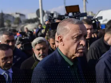 أردوغان يعتذر لسكان مدينة تركية عقب الزلزال المدمّر - وكالة ستيب نيوز