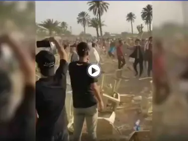 بالفيديو|| "معركة أم الكراسي"... الأهالي يطردون مرشحي الانتخابات البرلمانية العراقية - وكالة ستيب نيوز