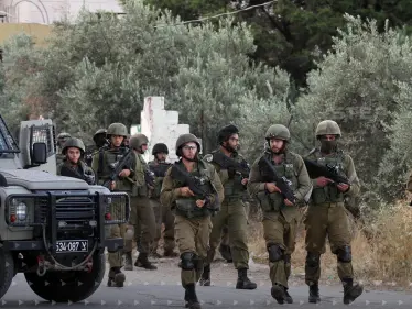 بالفيديو|| مواجهات وساحة حرب بين شبان فلسطينيين والقوات الإسرائيلية في نابلس - وكالة ستيب نيوز