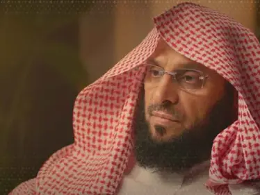 عائض القرني يوضح بعد الجدل حول تصريحه عن الموت والعزاء - وكالة ستيب نيوز