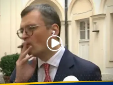 ظنَّ أن البث المباشر انتهى.. شاهد ماذا فعل وزير خارجية أوكرانيا وأثار دهشة المذيع - وكالة ستيب نيوز