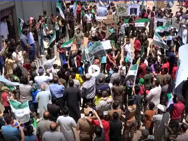 مظاهرات في شمال إدلب تطالب بإسقاط النظام السوري ورفضاً للانتخابات الرئاسية - وكالة ستيب نيوز