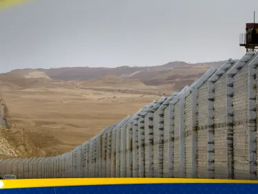 "مصر تنذر إسرائيل".. خبير يكشف عن احتمال تصاعد كبير بين البلدين بعد هجوم المقاتلات الإسرائيلية - وكالة ستيب نيوز