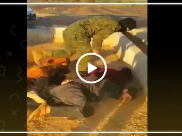 عنصر من "قسد" يخلع حجاب امرأة ضمن مراسم تعذيب لمعتقلين!!(فيديو) - وكالة ستيب نيوز