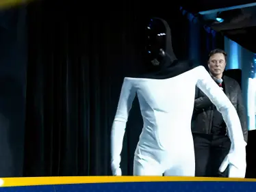 "حادثة مرعبة".. روبوت تسلا كاد يقتل مهندساً بشكل غريب - وكالة ستيب نيوز