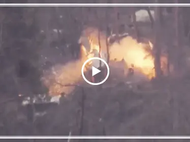 صاروخ حراري يحول خيمة لقوات النظام السوري شمالي اللاذقية لكتلة من النيران (فيديو) - وكالة ستيب نيوز