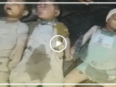 عبودي قوموا ????!! أب يبكي أبنائه ضحايا القصف الجوي على معرة النعمان. - وكالة ستيب نيوز