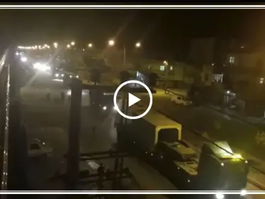 شاحنات تركية تحمل دشم وجدران اسمنتية تتجه نحو الأراضي السورية مروراً بمدينة أقجة قلعة التركية - وكالة ستيب نيوز