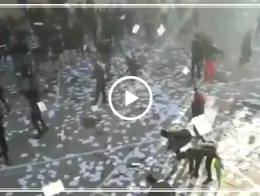 بالفيديو || انتخابات الجزائر.. انقسام حاد في الشارع ومحتجون يغلقون مراكزًا للتصويت - وكالة ستيب نيوز