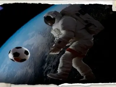 أوّل مباراة لـ كرة القدم على سطح القمر.. علماء يحددون موعدها وطريقة اللعب - وكالة ستيب نيوز