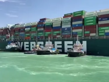 هيئة قناة السويس المصرية تتحدث عن قرب التوصل لاتفاق مع شركة سفينة إيفر غيفين وشرطها لمغادرة طاقم السفينة - وكالة ستيب نيوز