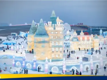شاهد|| الصين بلاد العجائب.. فوانيس جليدية تدهش السياح - وكالة ستيب نيوز