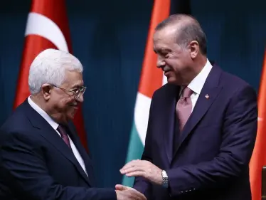 بعد حديث عن محاولة إسقاطه.. محمود عباس يلتقي أردوغان في إسطنبول والأخير يؤكد له على أمر - وكالة ستيب نيوز