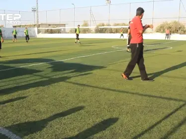 ملعب "أبو رجب" في قرية حلول بريف إدلب متنفس للشباب في ظل الظروف الراهنة - وكالة ستيب نيوز